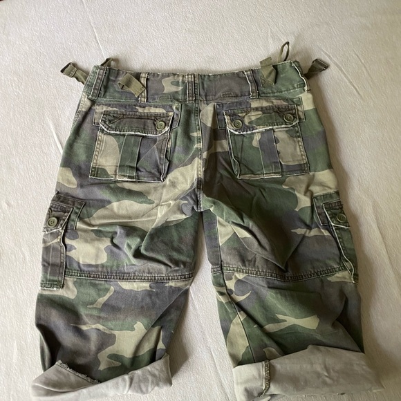 Y2K Abercrombie & Fitch Green Camouflage Cargo Shorts - Picture 5 of 8